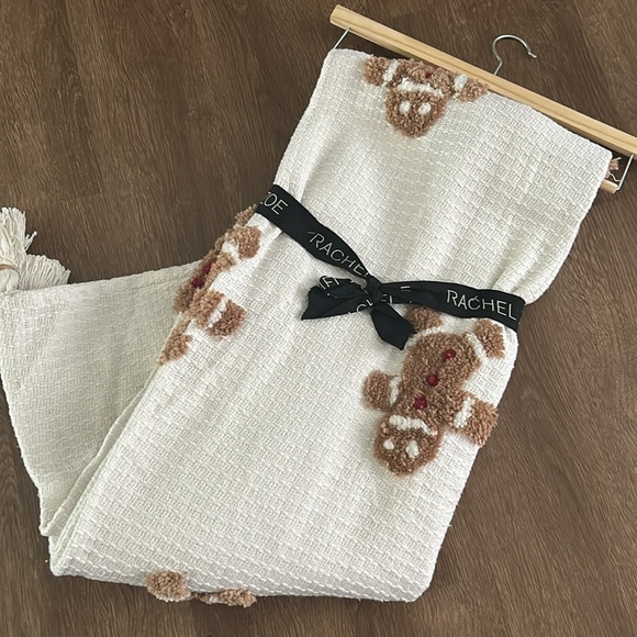 Gingerbread Throw Blanket - Picture 5 of 7